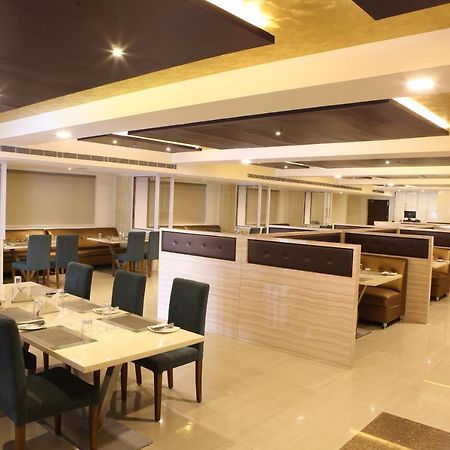 Nova Pride Hotel Hyderabad Esterno foto