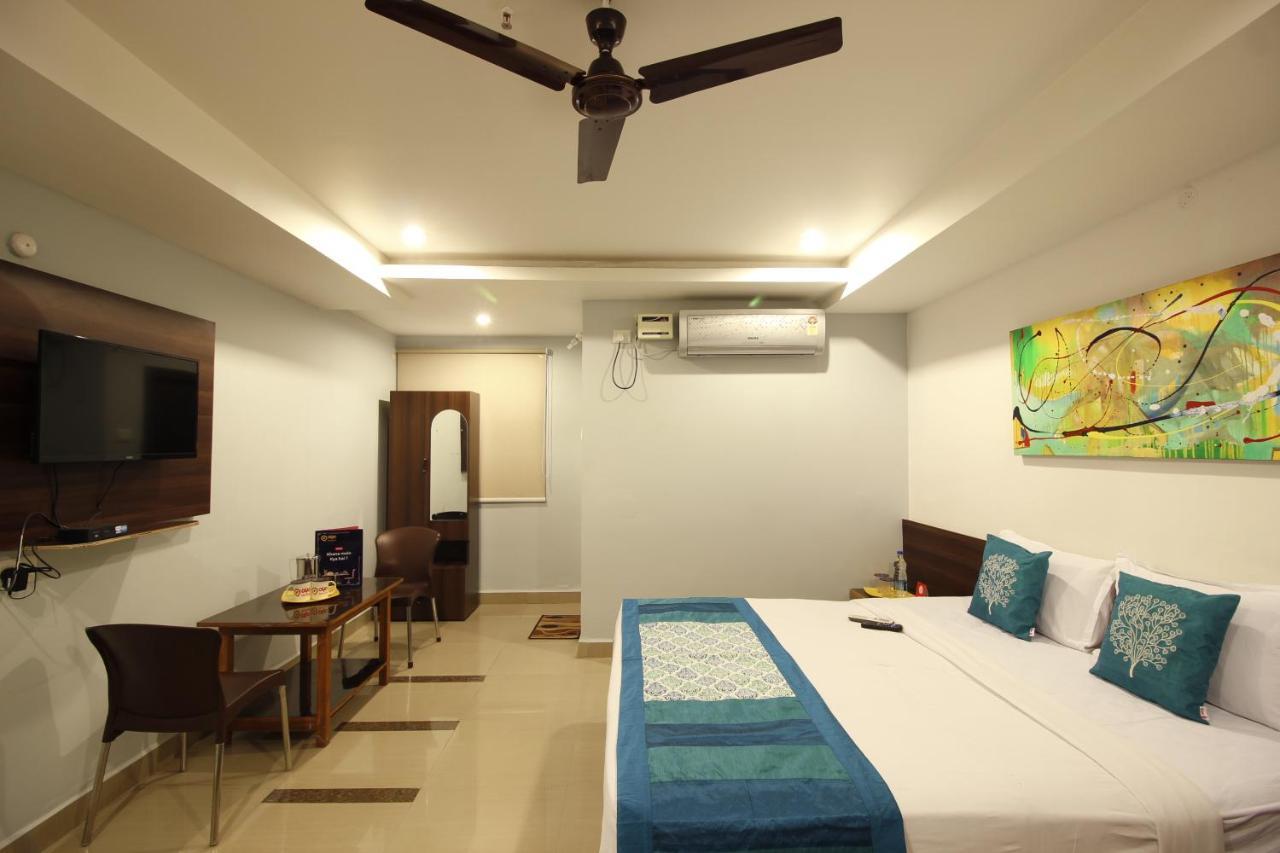 Nova Pride Hotel Hyderabad Esterno foto
